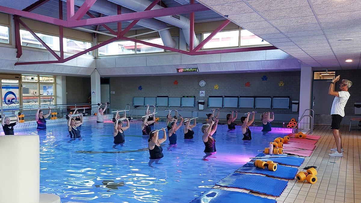Het zwembad als sportschool