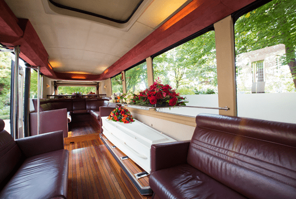 uitvaartbus interieur